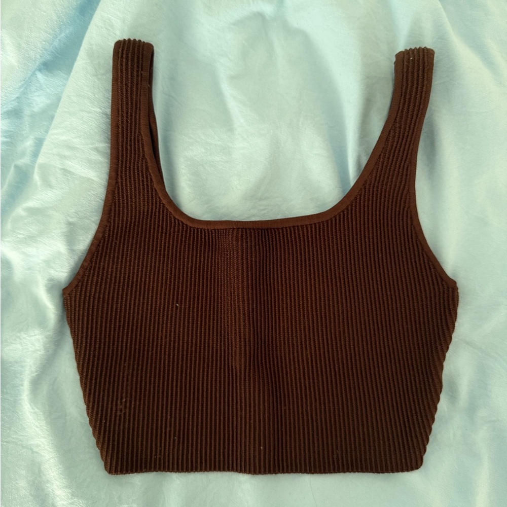 Aritzia babaton sculpt knit squareneck cropped tank